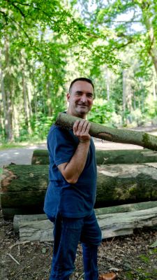 Bürgermeisterkandidat Markus Betz in der Natur
